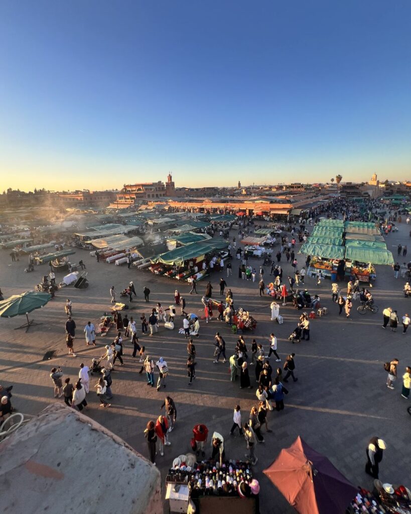 Plaza Djemaa El Fna, plaza principal de Marrakech.