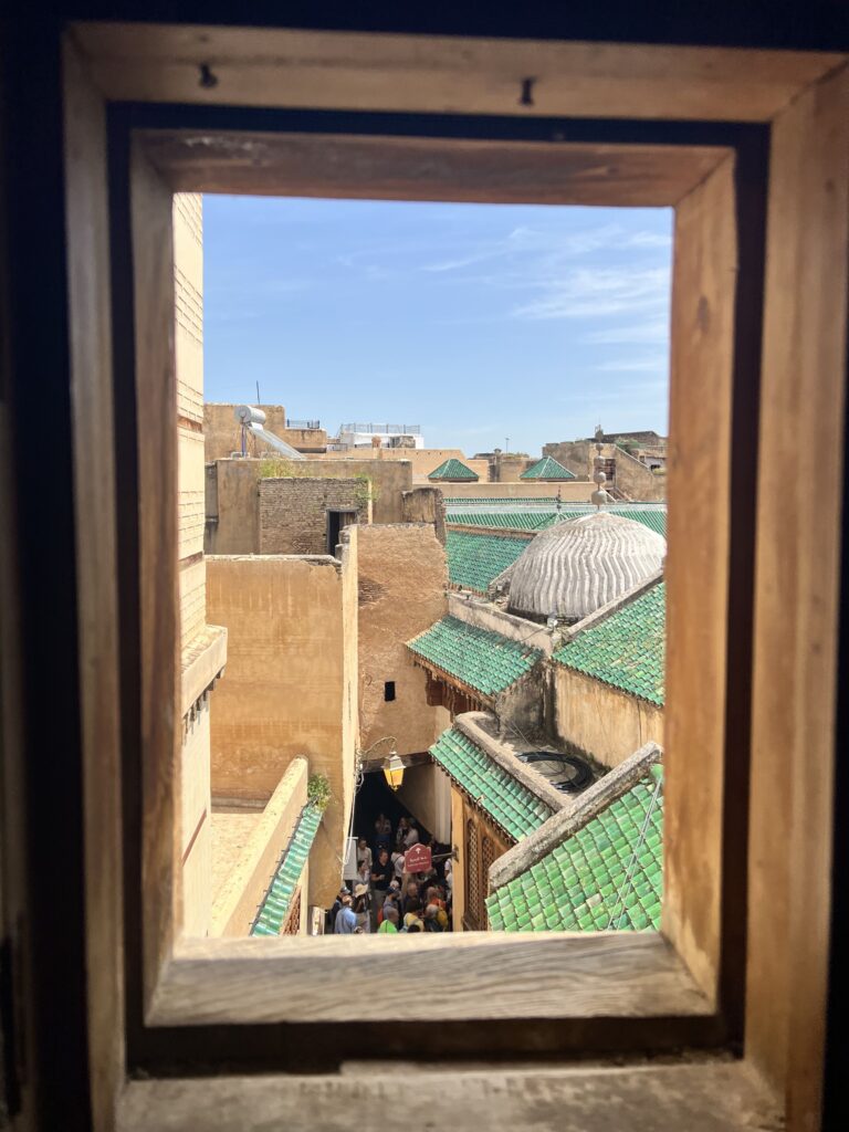 Vista de la medina de Fez desde la Madrassa